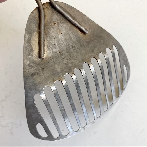 Vintage Frying Spatula - Picture 3 of 4